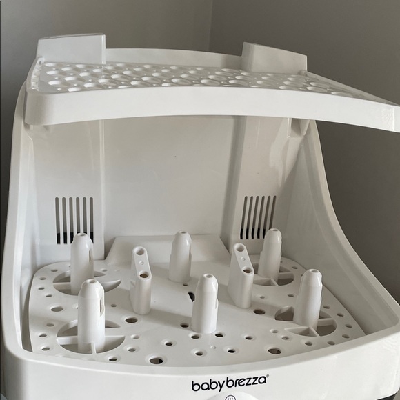 Baby Brezza Black and White Sterilizer - Picture 3 of 10